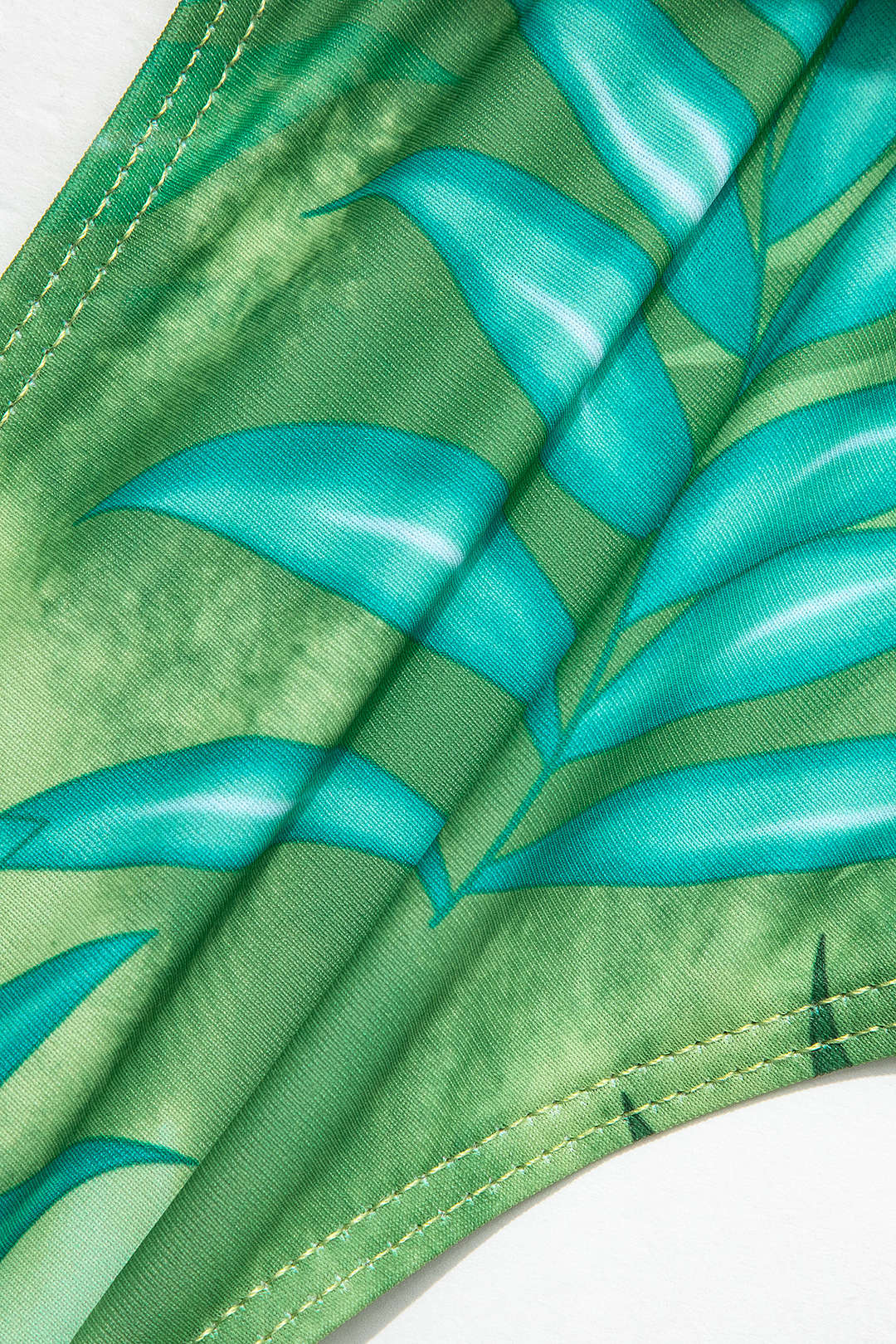 Leaves Print Y2K Aesthetic Bikini and Cover-Up Swimsuit Set for Trendy Summer Vibes Leaves Print Y2K Aesthetic Bikini and Cover-Up Swimsuit Set for Trendy Summer Vibes