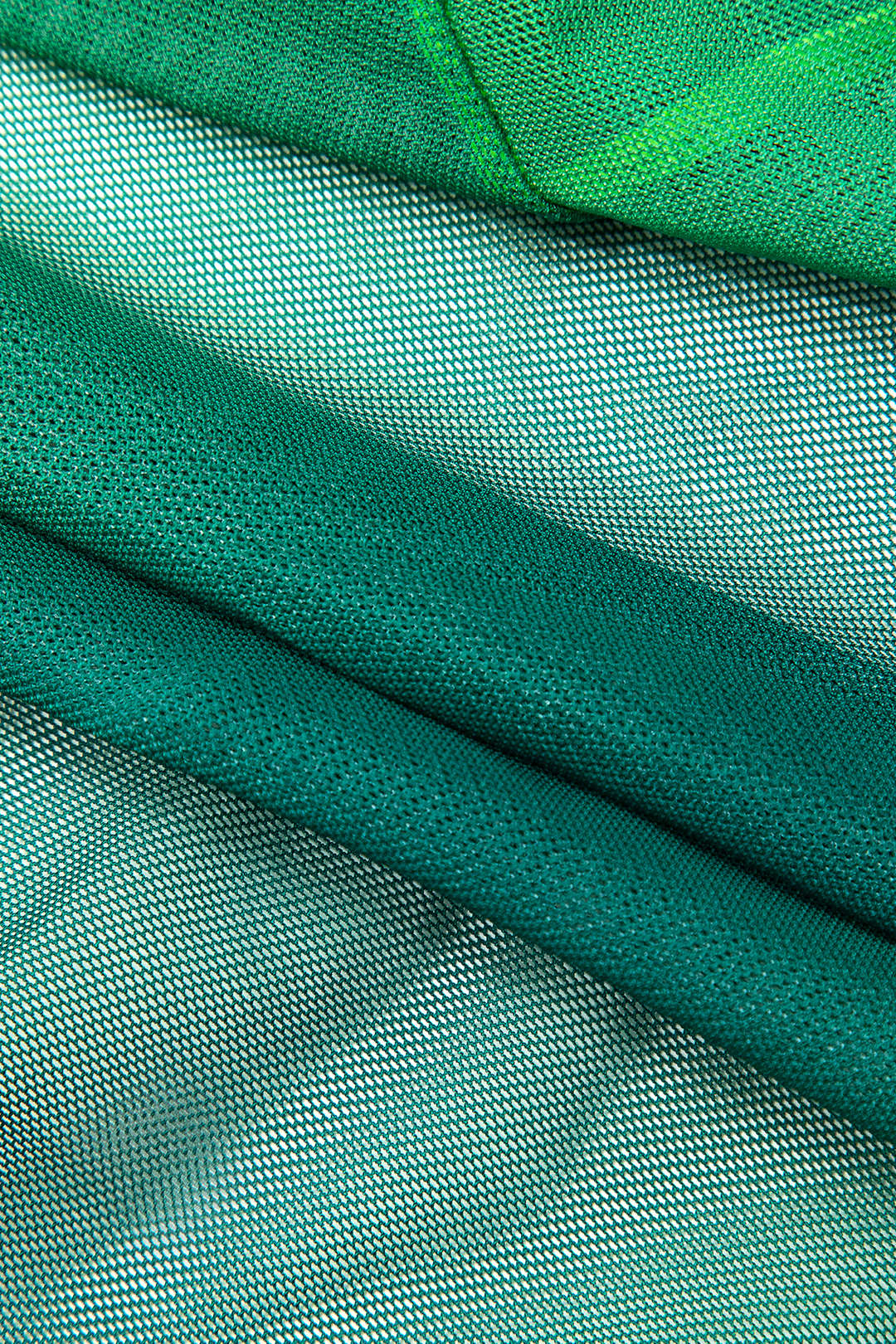 Ombre Contrast Cross Tie Halter Bikini Set - Trendy Y2K Aesthetic 3-Piece Swimwear Ombre Contrast Cross Tie Halter Bikini Set - Trendy Y2K Aesthetic 3-Piece Swimwear