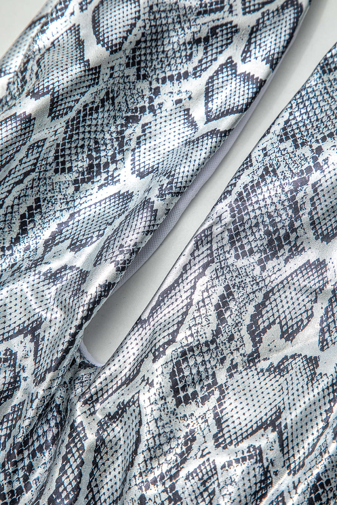 Snakeskin Print Cross Back Tie Y2K One-Piece Swimsuit for Trendy Summer Vibes Snakeskin Print Cross Back Tie Y2K One-Piece Swimsuit for Trendy Summer Vibes