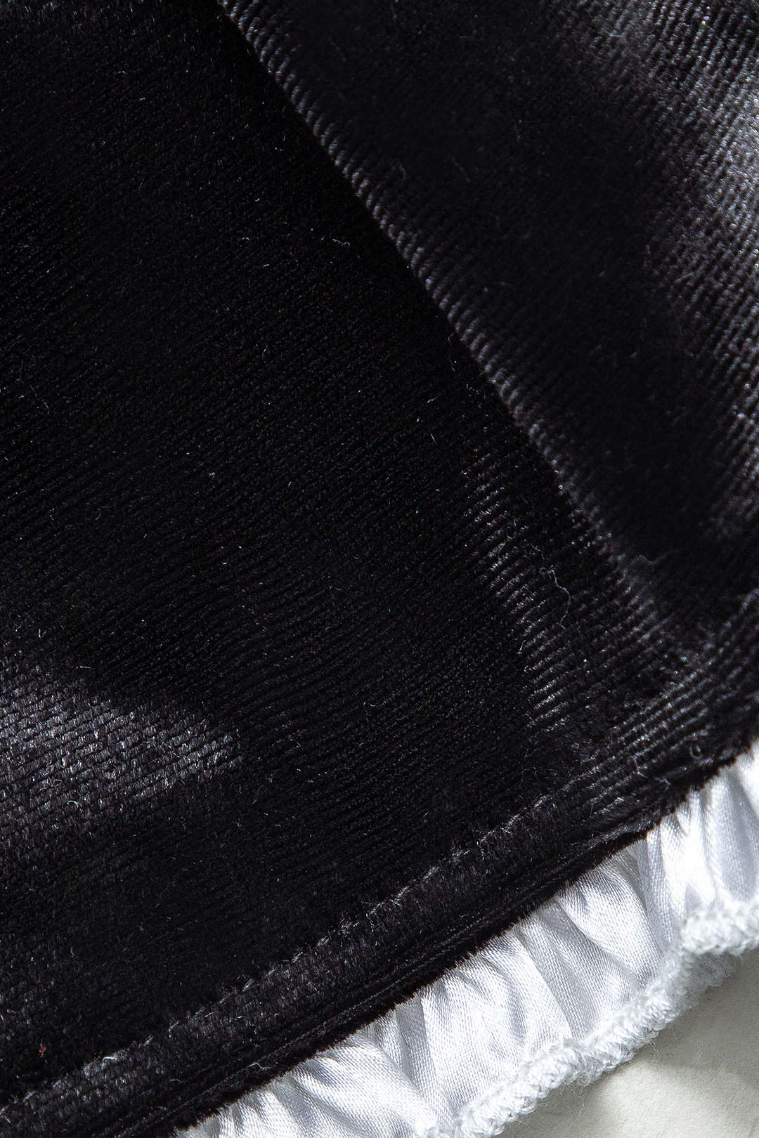 Square Neck Velvet Top with Contrast Frill Trim and Lace-Up Detail - Y2K Aesthetic Fashion Square Neck Velvet Top with Contrast Frill Trim and Lace-Up Detail - Y2K Aesthetic Fashion