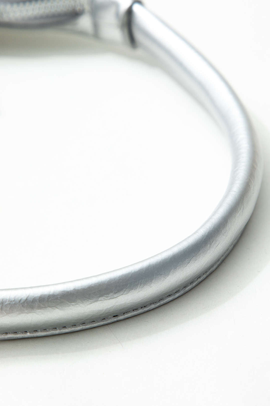 Textured Metallic Faux Leather Tote Bag for Y2K Fashion and Coquette Aesthetic Styles Textured Metallic Faux Leather Tote Bag for Y2K Fashion and Coquette Aesthetic Styles