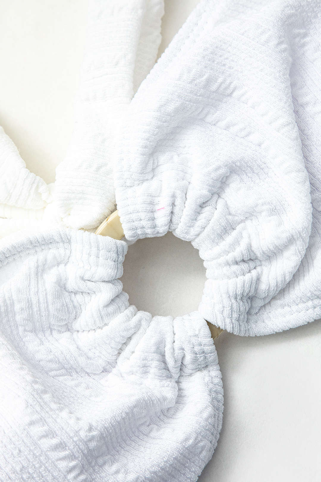 Textured O-ring Knot Back Tube Bikini Swimsuit for Y2K Aesthetic Summer Vibes Textured O-ring Knot Back Tube Bikini Swimsuit for Y2K Aesthetic Summer Vibes