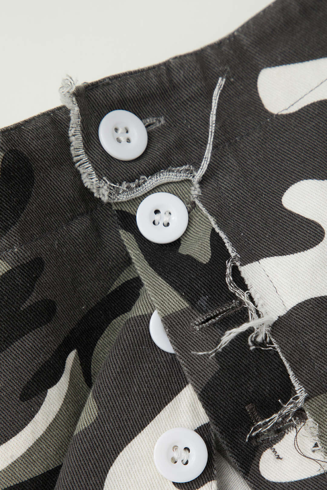 Trendy Camo Frayed Hem Cargo Skirt for Y2K Aesthetic and Grunge Style Outfits Trendy Camo Frayed Hem Cargo Skirt for Y2K Aesthetic and Grunge Style Outfits