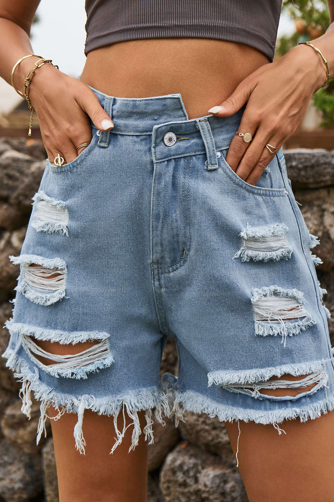 Trendy Ripped Denim Shorts for Y2K Aesthetic Outfits and Grunge Style Looks