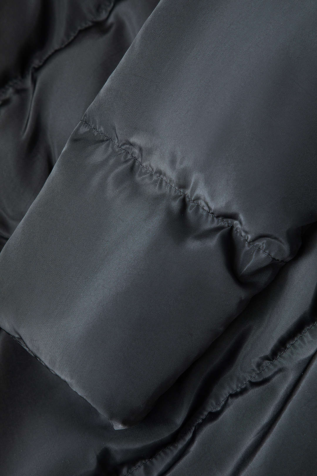 Trendy Y2K Cut Out Puffer Jacket for a Chic Grunge Aesthetic Look Trendy Y2K Cut Out Puffer Jacket for a Chic Grunge Aesthetic Look