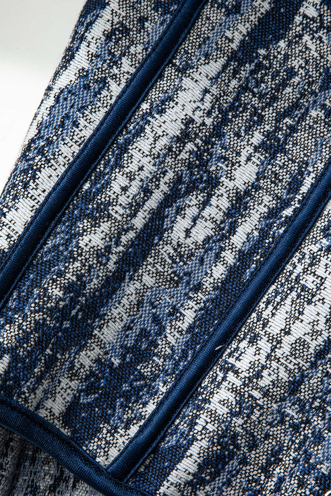 V-Hem Tie Back Corset Tube Top - Y2K Fashion Essential for Coquette Aesthetic Outfits V-Hem Tie Back Corset Tube Top - Y2K Fashion Essential for Coquette Aesthetic Outfits