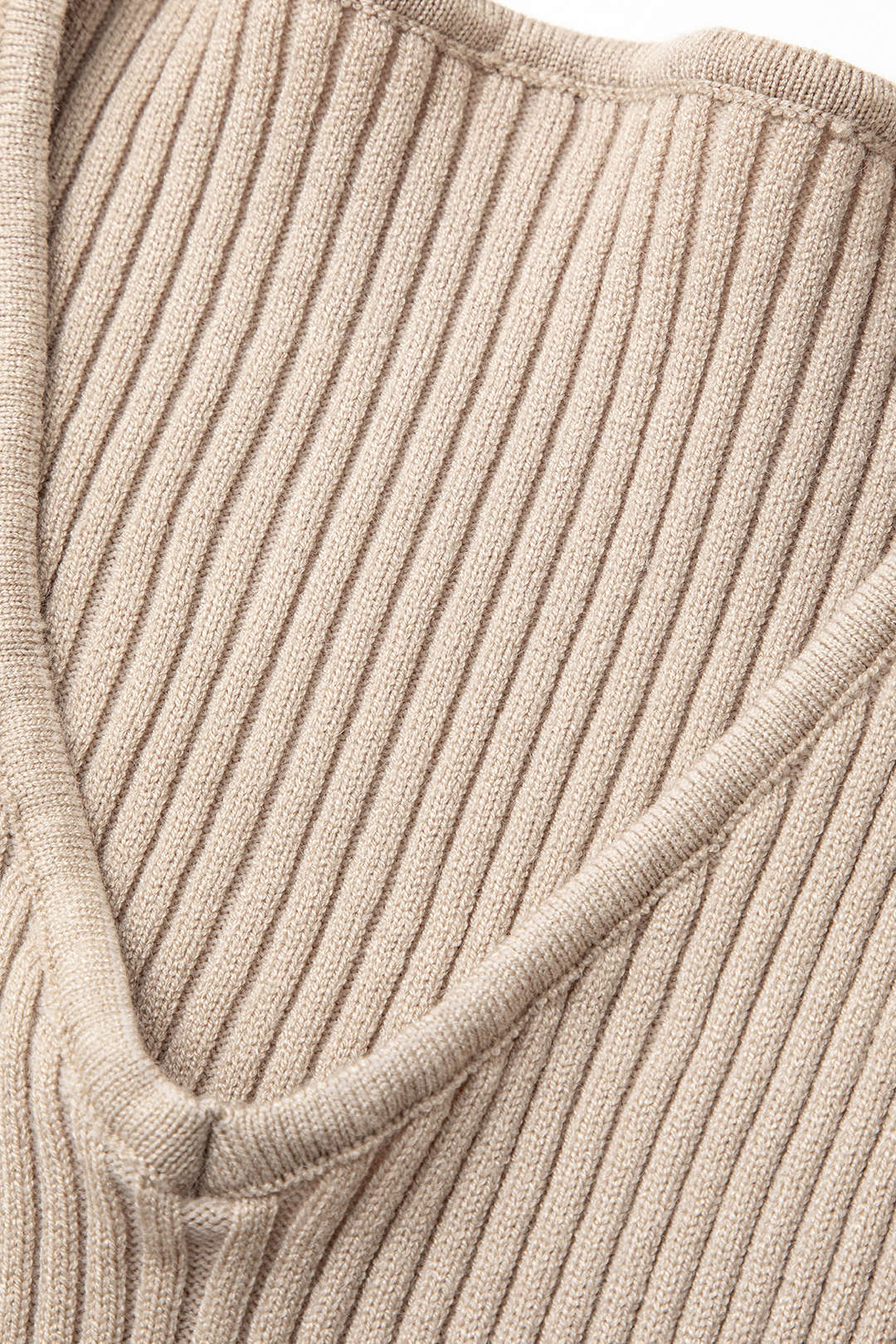 V-neck Bell Sleeve Rib Knit Maxi Dress - Y2K Aesthetic Fashion for Effortless Style V-neck Bell Sleeve Rib Knit Maxi Dress - Y2K Aesthetic Fashion for Effortless Style