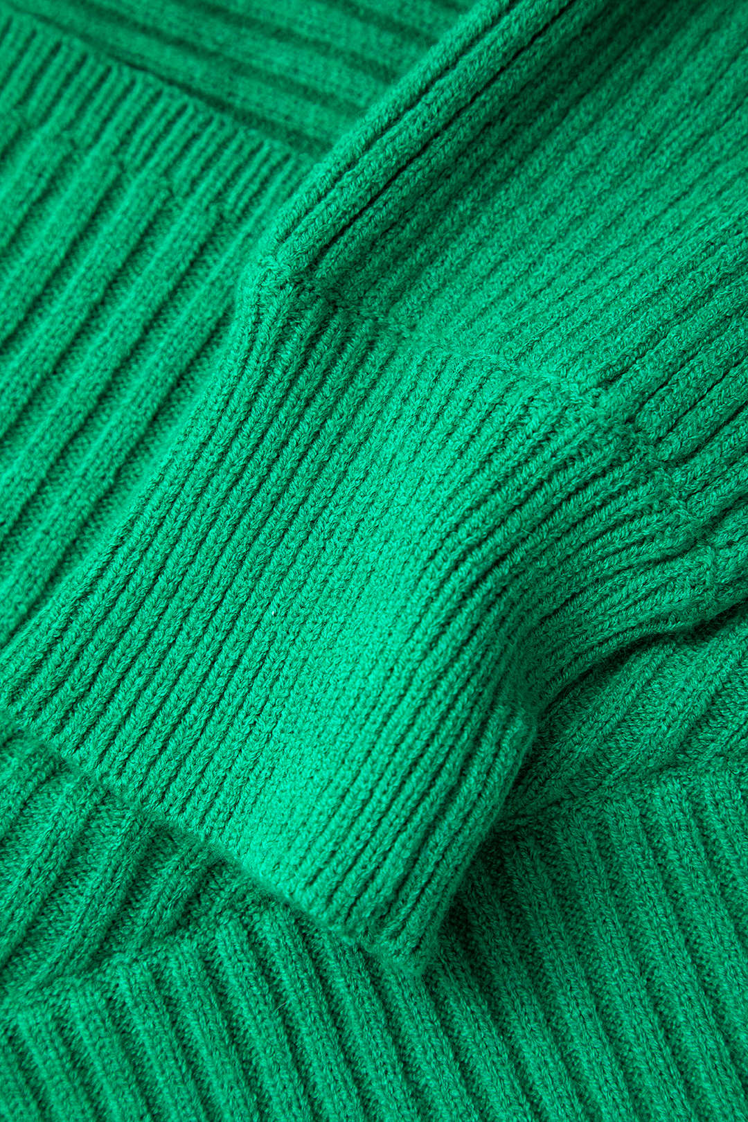 V-Neck Off-The-Shoulder Long Sleeve Sweater - Y2K Aesthetic Comfy Top for Stylish Outfits V-Neck Off-The-Shoulder Long Sleeve Sweater - Y2K Aesthetic Comfy Top for Stylish Outfits