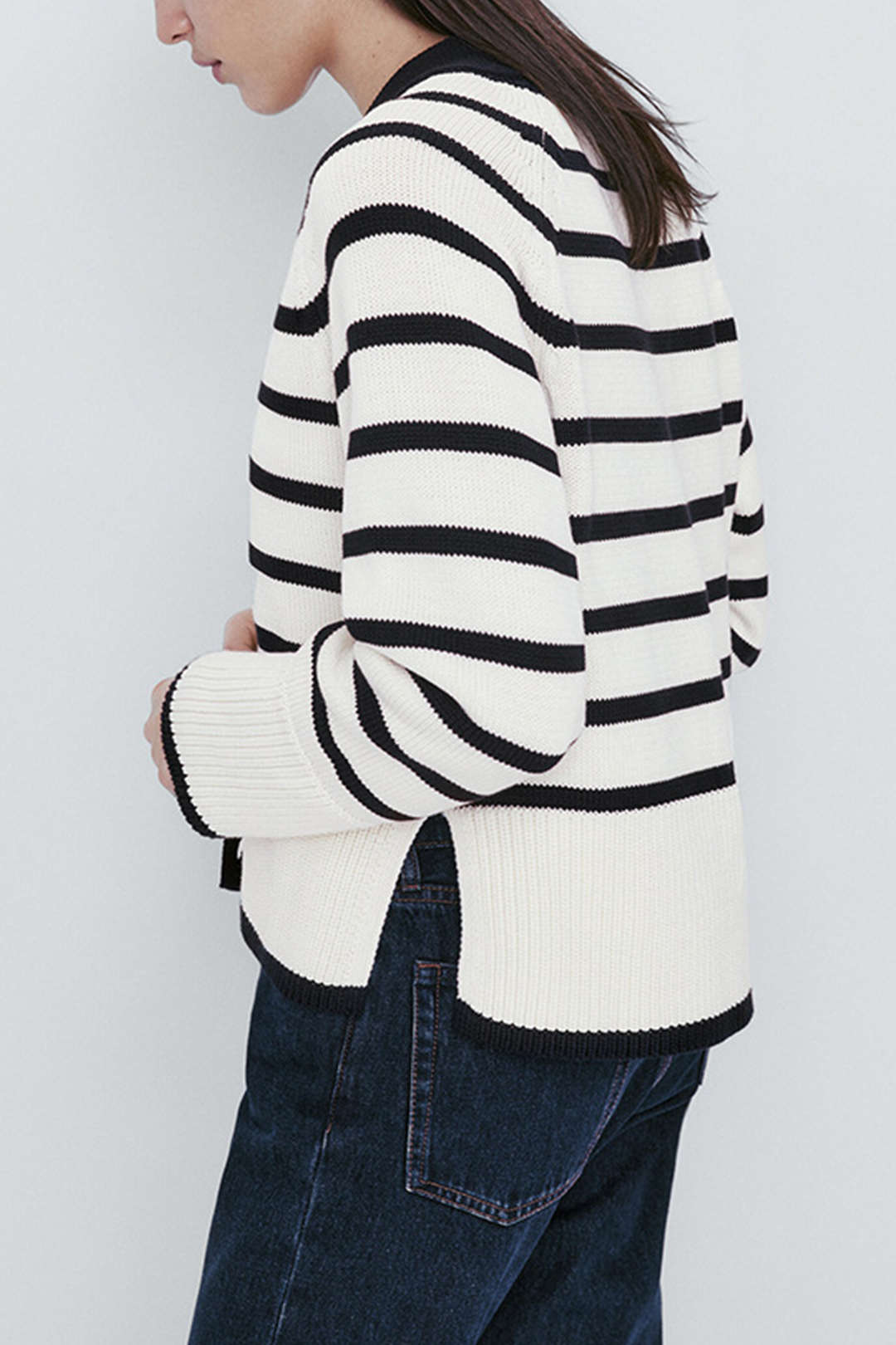 Y2K Aesthetic Contrast Stripe V-Neck Knit Cardigan for Trendy Coquette Style Y2K Aesthetic Contrast Stripe V-Neck Knit Cardigan for Trendy Coquette Style