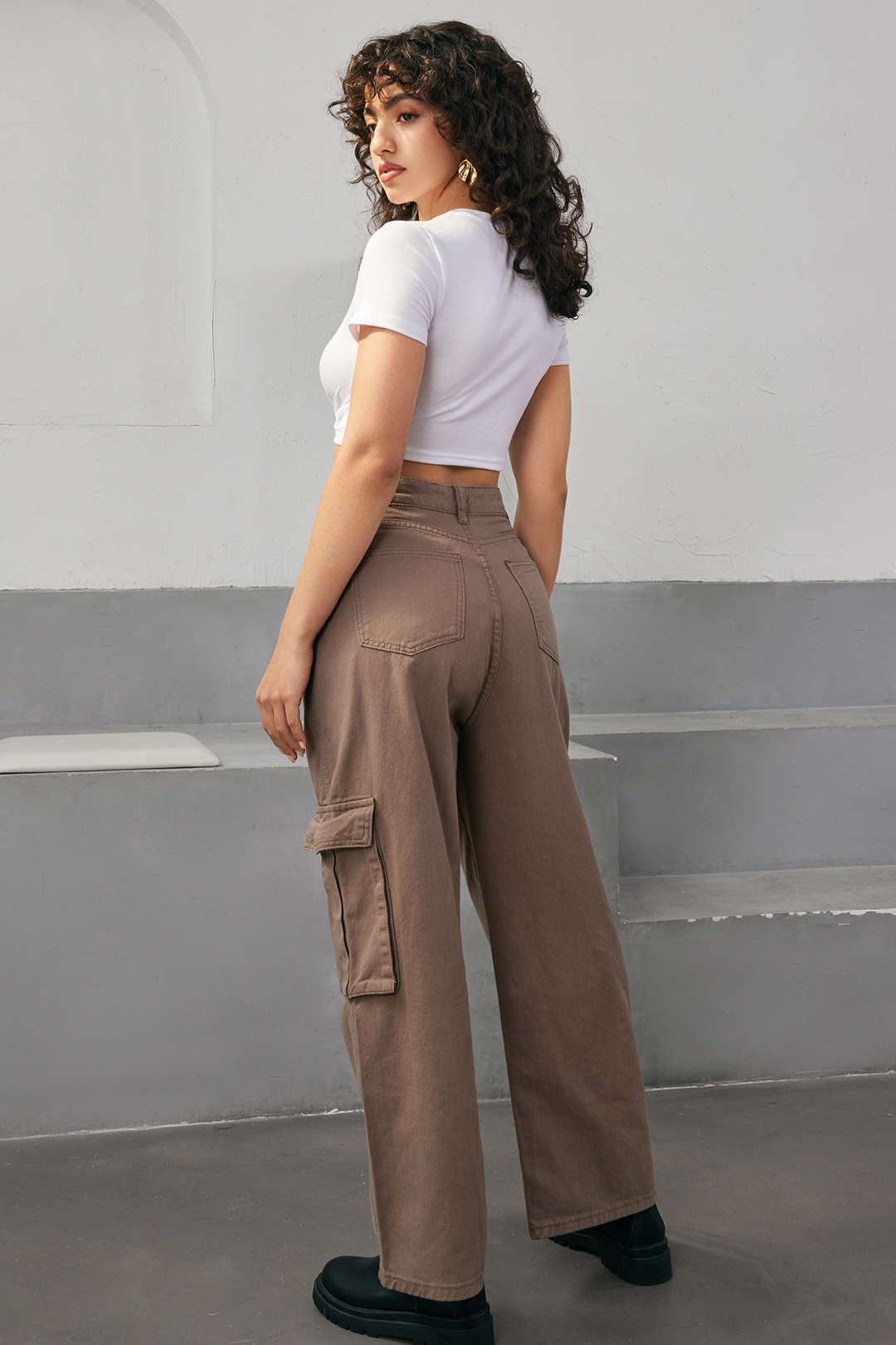 Y2K Aesthetic Foldover Waist Flap Pocket Straight Leg Cargo Jeans for Trendy Outfits Y2K Aesthetic Foldover Waist Flap Pocket Straight Leg Cargo Jeans for Trendy Outfits