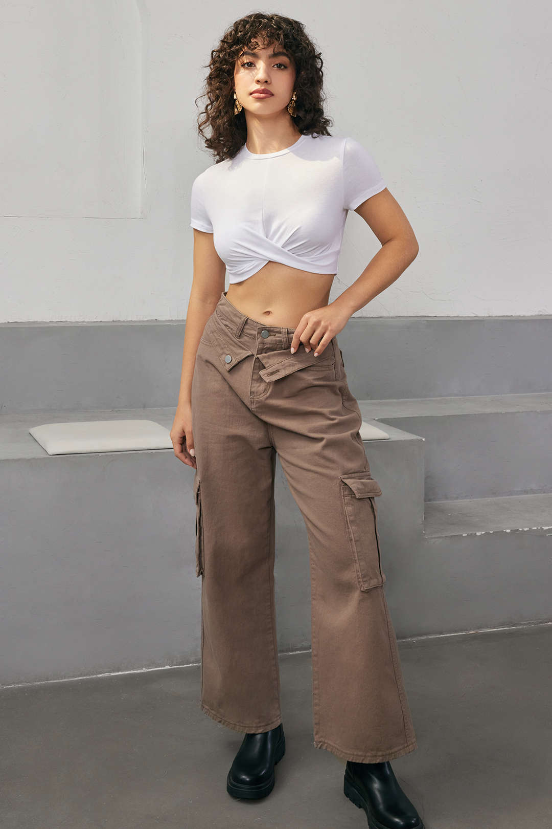 Y2K Aesthetic Foldover Waist Flap Pocket Straight Leg Cargo Jeans for Trendy Outfits Y2K Aesthetic Foldover Waist Flap Pocket Straight Leg Cargo Jeans for Trendy Outfits