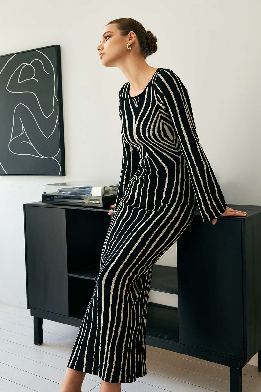 Y2K Aesthetic Line Pattern Round Neck Knit Maxi Dress for Trendy Coquette Style Y2K Aesthetic Line Pattern Round Neck Knit Maxi Dress for Trendy Coquette Style