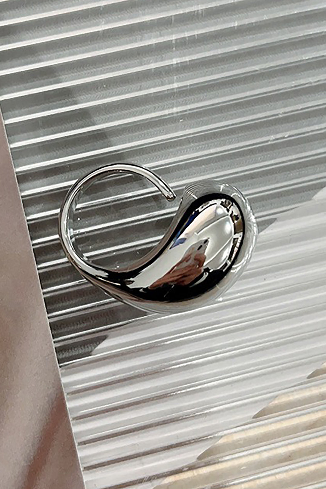 Y2K Aesthetic Water Drop Ring - Cute Coquette Style Jewelry for Trendy Outfits Y2K Aesthetic Water Drop Ring - Cute Coquette Style Jewelry for Trendy Outfits