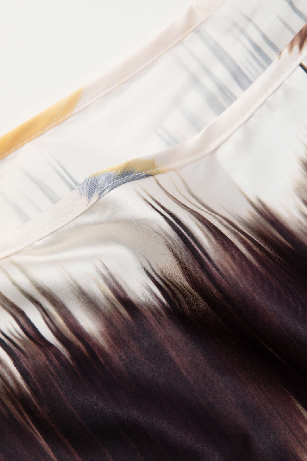 Y2K Fashion Contrast Ruched Off Shoulder Top and Pants Set for Trendy Aesthetic Outfits Y2K Fashion Contrast Ruched Off Shoulder Top and Pants Set for Trendy Aesthetic Outfits