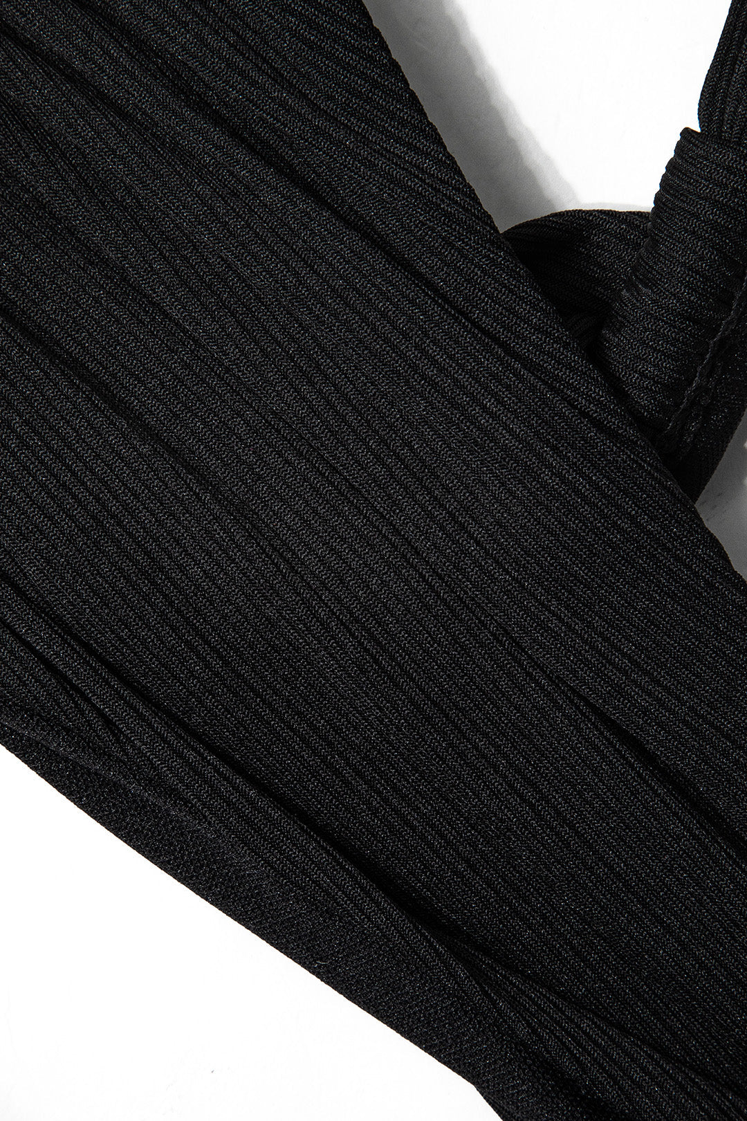 Y2K Fashion Cross Tie Halter Cut Out Bikini Set - Trendy Coquette Aesthetic Swimwear Y2K Fashion Cross Tie Halter Cut Out Bikini Set - Trendy Coquette Aesthetic Swimwear