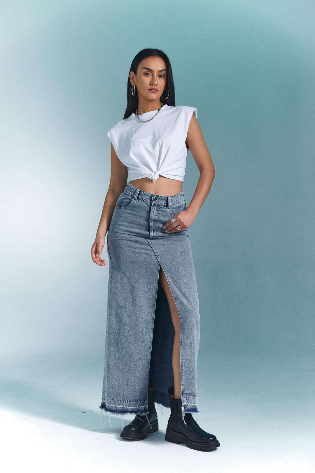 Y2K Fashion Solid Padded-Shoulder Knot Hem T-Shirt - Trendy Coquette Aesthetic Top Y2K Fashion Solid Padded-Shoulder Knot Hem T-Shirt - Trendy Coquette Aesthetic Top