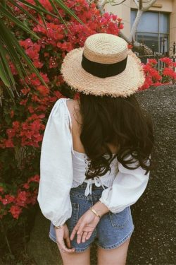 2024 Spring-Summer White Cotton-Linen Blouse with Lace Trim, Vintage Lantern Sleeves, French Style Vacation Top