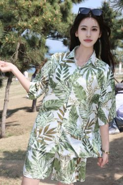 2025 Floral Short Sleeve Shirt for Girls - Unique Cartoon Hawaiian Vacation Top - Trendy Beachwear