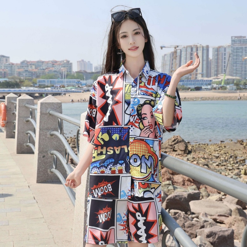 2025 Floral Short Sleeve Shirt for Girls - Unique Cartoon Hawaiian Vacation Top - Trendy Beachwear 2025 Floral Short Sleeve Shirt for Girls - Unique Cartoon Hawaiian Vacation Top - Trendy Beachwear