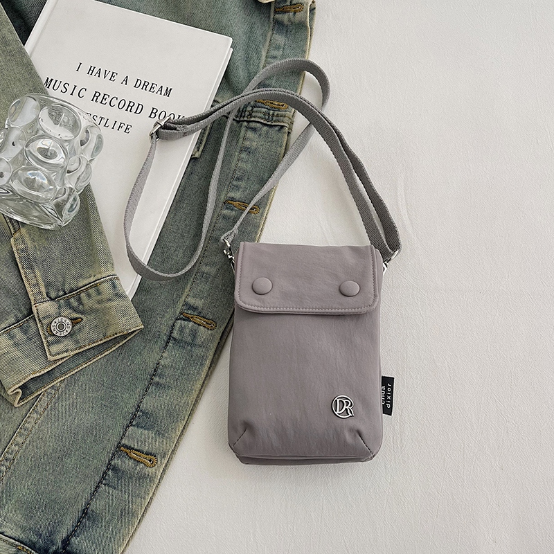 2025 Minimalist Nylon Crossbody Bag for Women - Casual Summer Small Phone Bag 2025 Minimalist Nylon Crossbody Bag for Women - Casual Summer Small Phone Bag