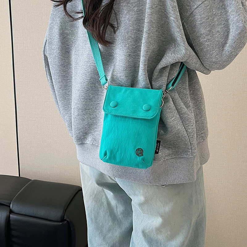 2025 Minimalist Nylon Crossbody Bag for Women - Casual Summer Small Phone Bag 2025 Minimalist Nylon Crossbody Bag for Women - Casual Summer Small Phone Bag