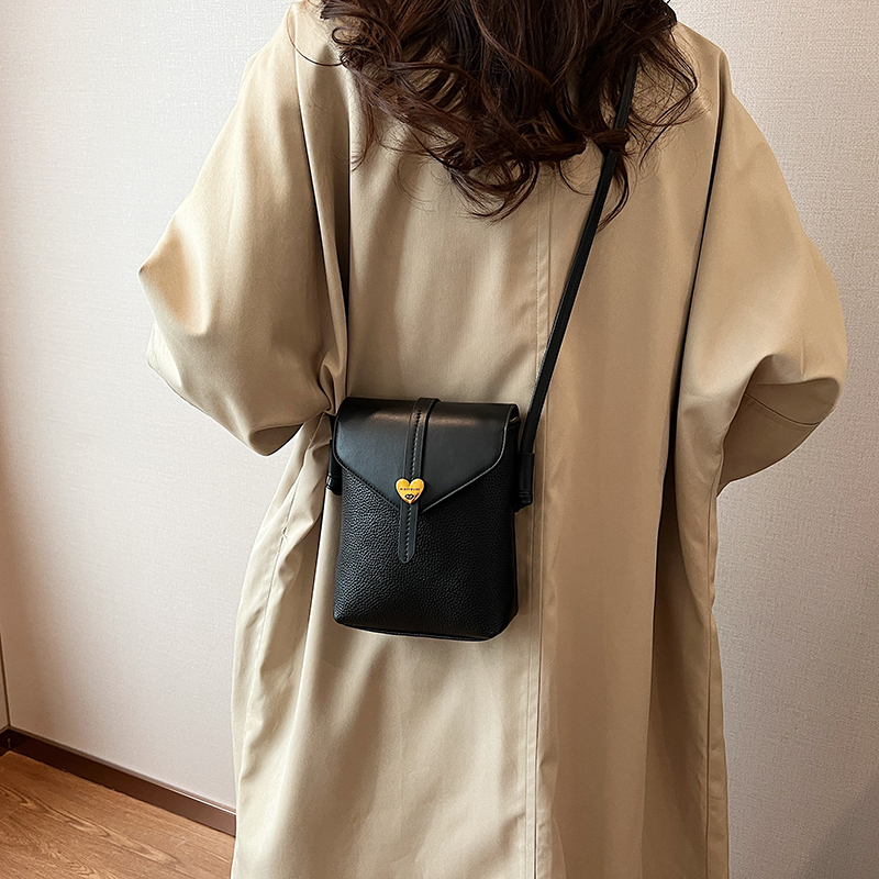 2025 New Style Compact Crossbody Mini Bag for Women - Lightweight High-End Feel Walking Phone Bag, Trendy Summer Accessory 2025 New Style Compact Crossbody Mini Bag for Women - Lightweight High-End Feel Walking Phone Bag, Trendy Summer Accessory