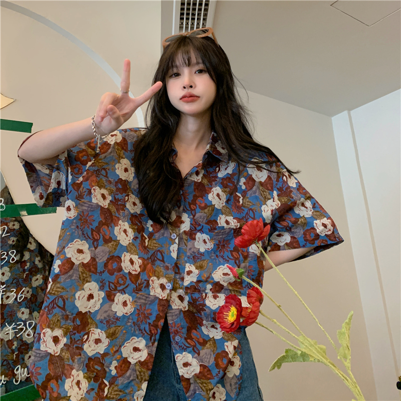 2025 Retro Hong Kong Style Loose Floral Short Sleeve Shirt for Women - Hawaiian Vacation Beach Wear 2025 Retro Hong Kong Style Loose Floral Short Sleeve Shirt for Women - Hawaiian Vacation Beach Wear