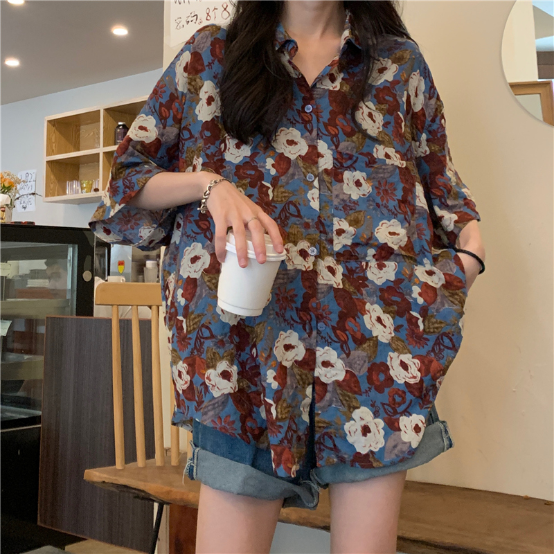 2025 Retro Hong Kong Style Loose Floral Short Sleeve Shirt for Women - Hawaiian Vacation Beach Wear 2025 Retro Hong Kong Style Loose Floral Short Sleeve Shirt for Women - Hawaiian Vacation Beach Wear