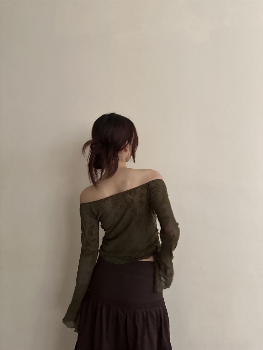 2025 Spring Women's Velvet Asymmetrical Long Sleeve T-Shirt with Dark Pattern - Gentle Temperament Fashion Top 2025 Spring Women's Velvet Asymmetrical Long Sleeve T-Shirt with Dark Pattern - Gentle Temperament Fashion Top