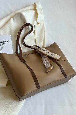 2025 Spring/Summer Women's Minimalist Large Capacity Bucket Bag - Versatile Casual Shoulder Bag for Commuters, Niche Fashion Style