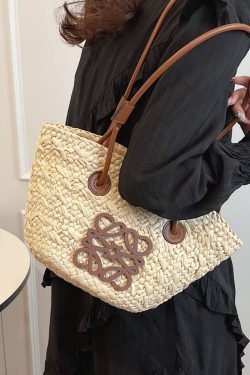 2025 Spring/Summer Women's Minimalist Woven Beach Bag, Casual Shoulder Bag for Vacation, High-End Fashion Style