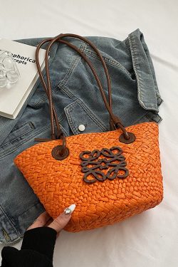 2025 Spring/Summer Women's Minimalist Woven Beach Bag, Casual Shoulder Bag for Vacation, High-End Fashion Style