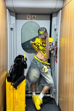 2025 Summer American Vintage Loose Wide-Leg Denim Shorts for Men and Women, Casual High Street Style, Retro Fashion