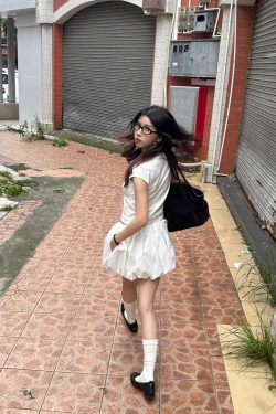 2025 Summer Ballet Girl Style White Versatile Skirt for Women - Flattering Lengthening Design for Elegant Looks