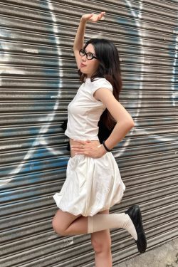 2025 Summer Ballet Girl Style White Versatile Skirt for Women - Flattering Lengthening Design for Elegant Looks