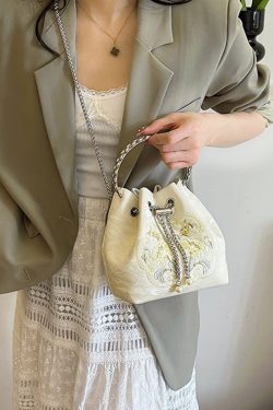 2025 Summer Chinese Style Embroidered Bucket Bag for Women - Versatile Handheld Crossbody Bag in National Fashion