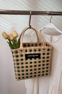 2025 Summer Fashion Woven Handheld Bag for Women - Stylish Bamboo Vegetable Basket for Beach Vacation