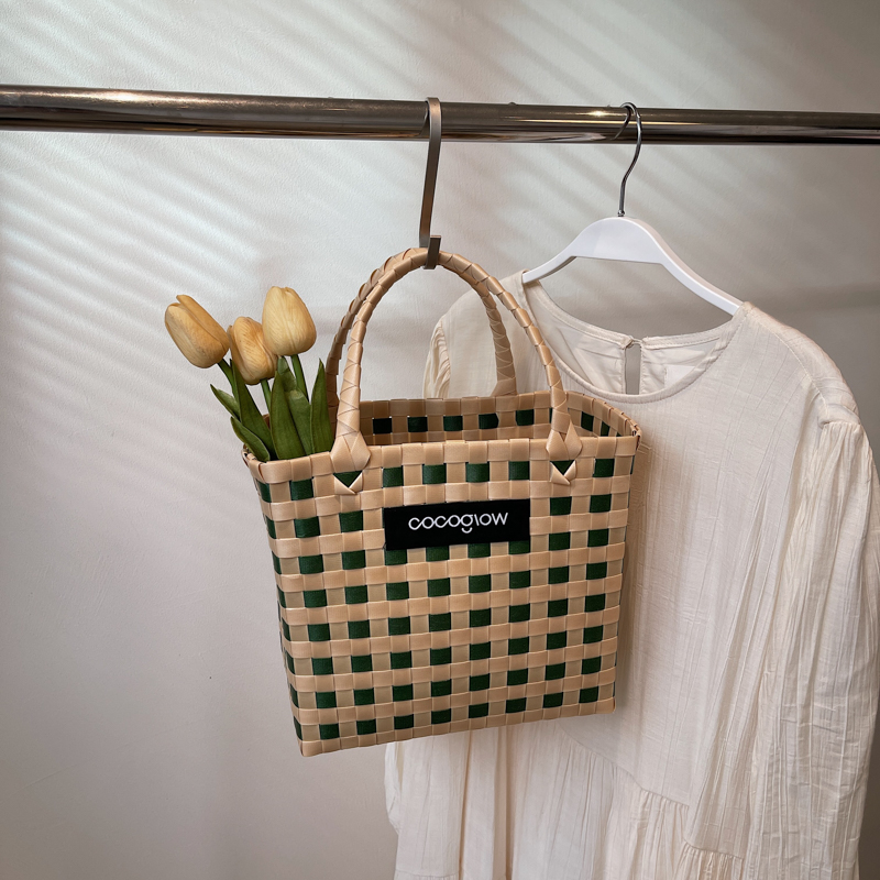 2025 Summer Fashion Woven Handheld Bag for Women - Stylish Bamboo Vegetable Basket for Beach Vacation 2025 Summer Fashion Woven Handheld Bag for Women - Stylish Bamboo Vegetable Basket for Beach Vacation