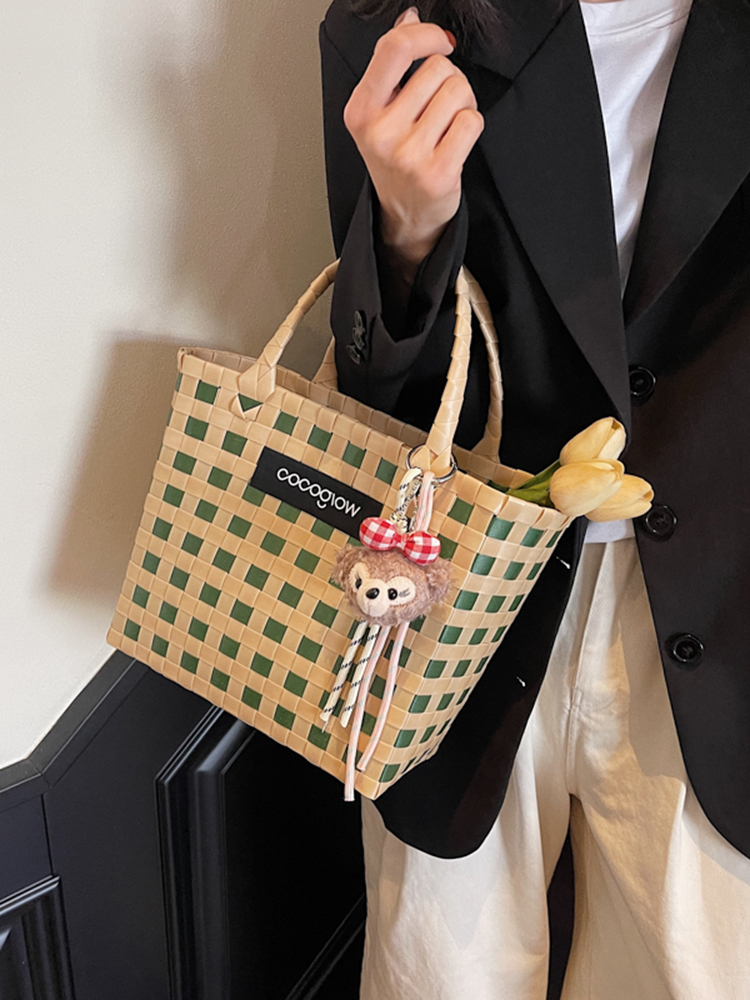 2025 Summer Fashion Woven Handheld Bag for Women - Stylish Bamboo Vegetable Basket for Beach Vacation 2025 Summer Fashion Woven Handheld Bag for Women - Stylish Bamboo Vegetable Basket for Beach Vacation