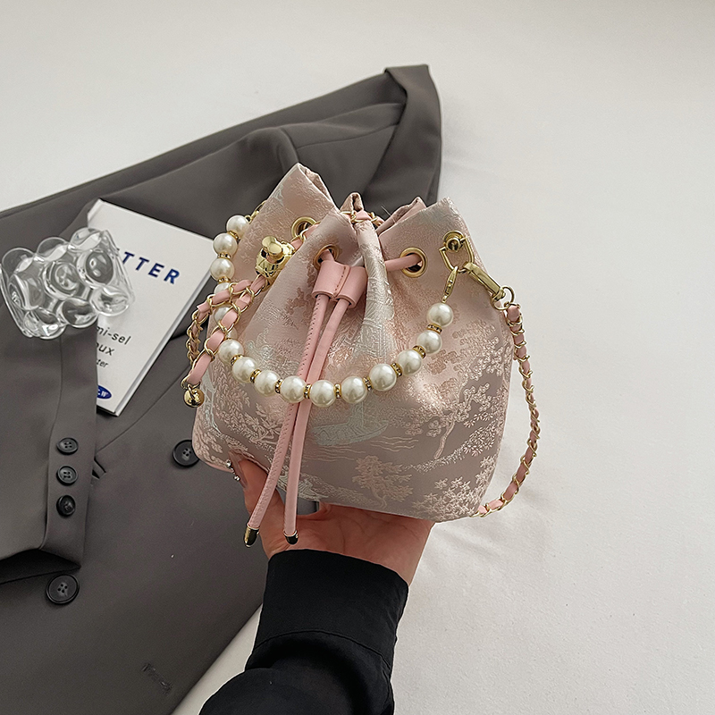 2025 Summer Handheld Pearl Bucket Bag for Women, Chinese-Style Embroidered Crossbody Bag, Niche Minimalist High-End Fashion 2025 Summer Handheld Pearl Bucket Bag for Women, Chinese-Style Embroidered Crossbody Bag, Niche Minimalist High-End Fashion