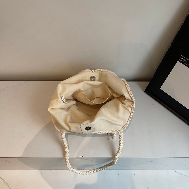 2025 Summer Handmade Knitted Shoulder Bag for Women - Woven Yarn Beach & Travel Bag in Trendy Fashion 2025 Summer Handmade Knitted Shoulder Bag for Women - Woven Yarn Beach & Travel Bag in Trendy Fashion