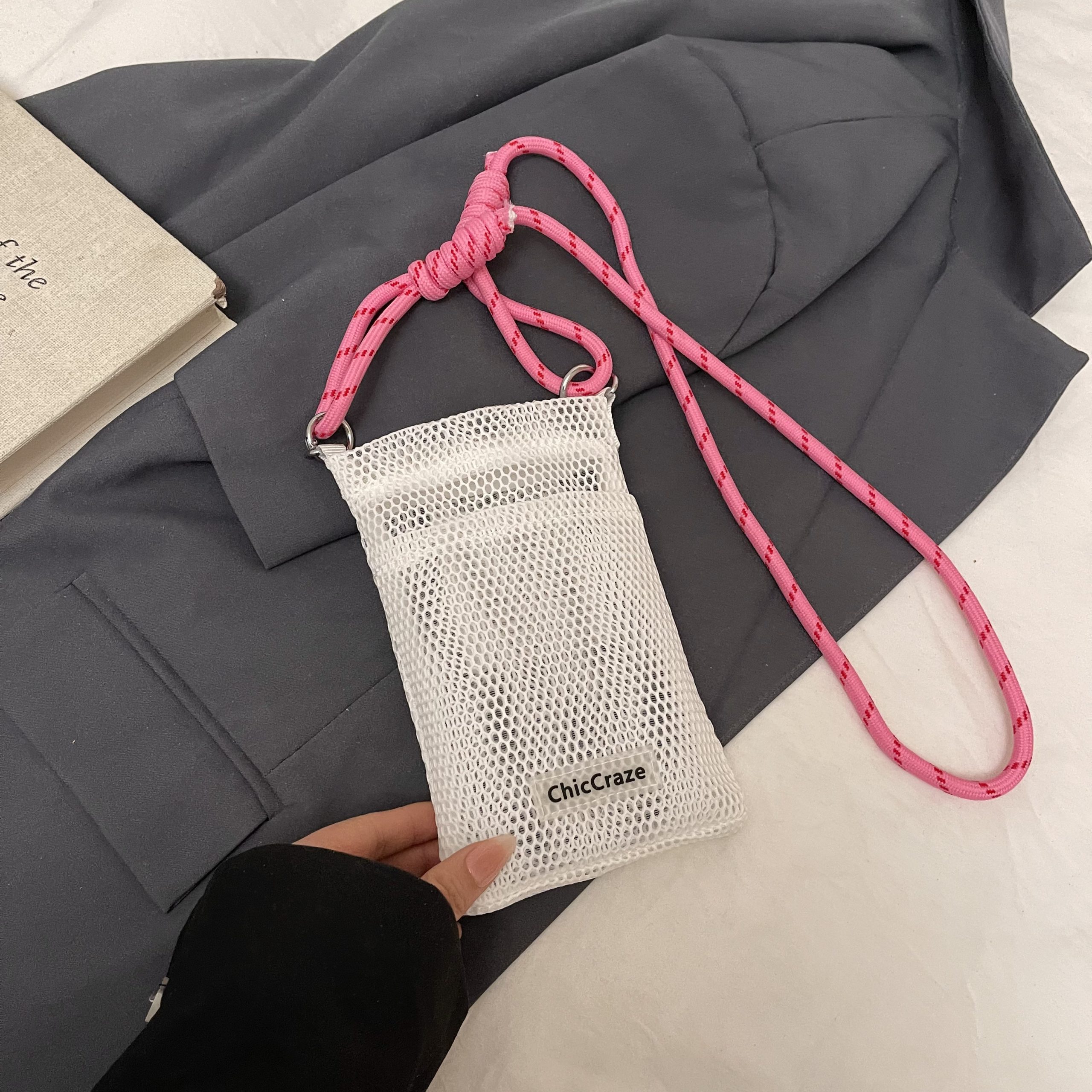 2025 Summer High-End Lightweight Color-Blocking Mini Crossbody Bag for Women - Stylish Zipper Phone Bag 2025 Summer High-End Lightweight Color-Blocking Mini Crossbody Bag for Women - Stylish Zipper Phone Bag