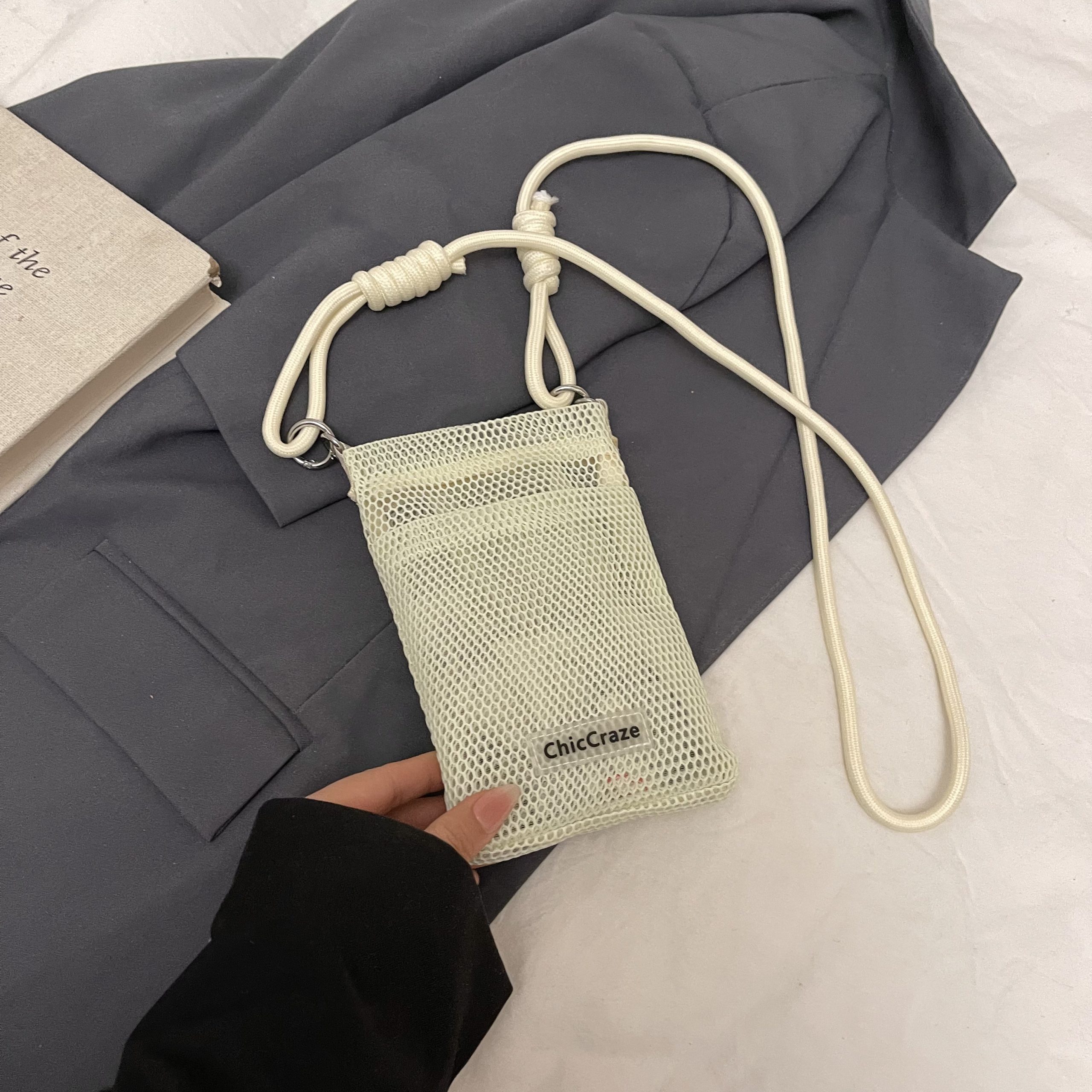 2025 Summer High-End Lightweight Color-Blocking Mini Crossbody Bag for Women - Stylish Zipper Phone Bag 2025 Summer High-End Lightweight Color-Blocking Mini Crossbody Bag for Women - Stylish Zipper Phone Bag