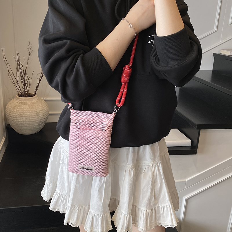 2025 Summer High-End Lightweight Color-Blocking Mini Crossbody Bag for Women - Stylish Zipper Phone Bag 2025 Summer High-End Lightweight Color-Blocking Mini Crossbody Bag for Women - Stylish Zipper Phone Bag