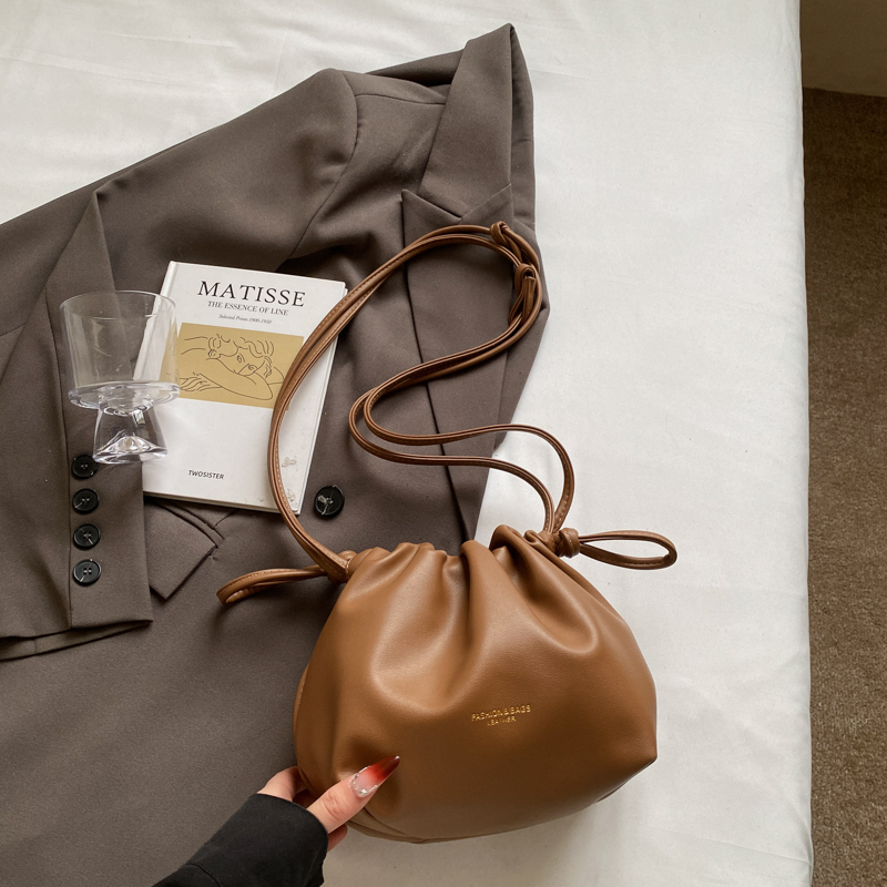 2025 Summer High-End Pleated Bucket Bag for Women - Stylish Shoulder Crossbody Phone Bag 2025 Summer High-End Pleated Bucket Bag for Women - Stylish Shoulder Crossbody Phone Bag