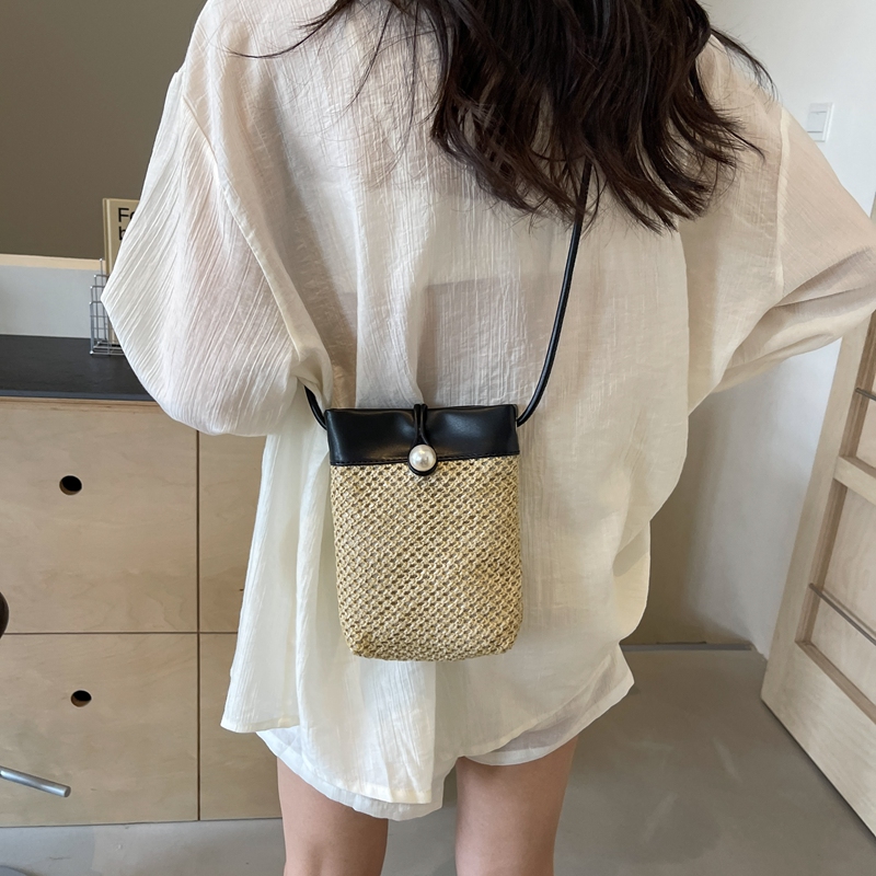 2025 Summer Lightweight Woven Mini Straw Bag for Women, Small Phone Crossbody Bag, Trendy and Stylish Accessory 2025 Summer Lightweight Woven Mini Straw Bag for Women, Small Phone Crossbody Bag, Trendy and Stylish Accessory