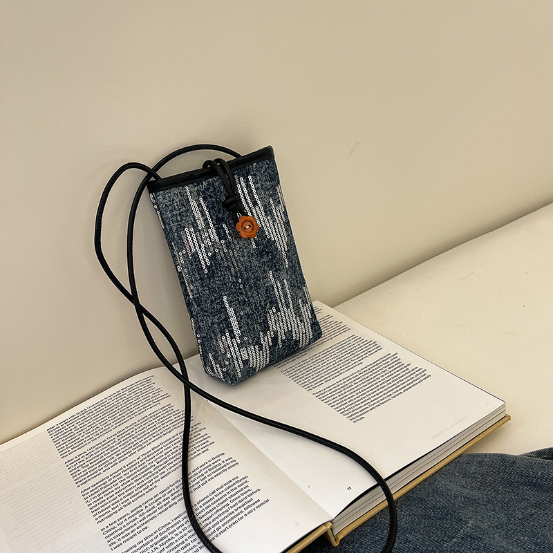 2025 Summer Mini Handbag for Women - Versatile High-End Crossbody Bag in National Style for Phones and Essentials 2025 Summer Mini Handbag for Women - Versatile High-End Crossbody Bag in National Style for Phones and Essentials