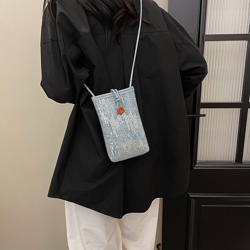 2025 Summer Mini Handbag for Women - Versatile High-End Crossbody Bag in National Style for Phones and Essentials 2025 Summer Mini Handbag for Women - Versatile High-End Crossbody Bag in National Style for Phones and Essentials