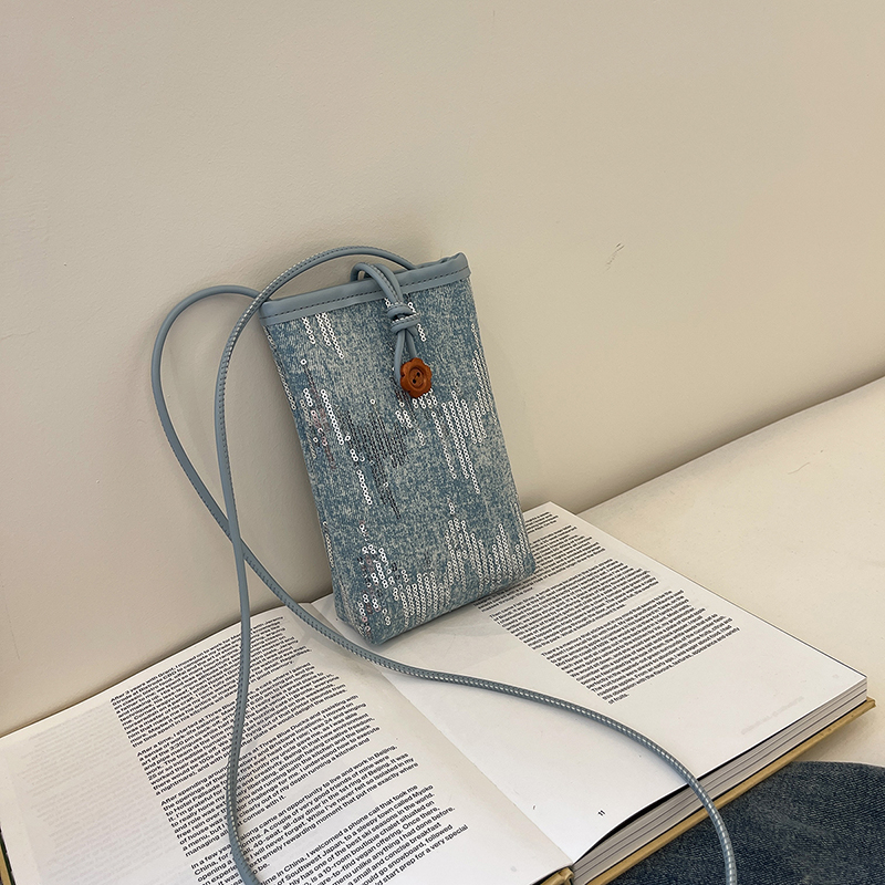 2025 Summer Mini Handbag for Women - Versatile High-End Crossbody Bag in National Style for Phones and Essentials 2025 Summer Mini Handbag for Women - Versatile High-End Crossbody Bag in National Style for Phones and Essentials