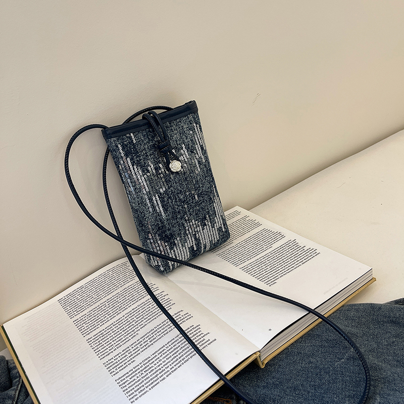 2025 Summer Mini Handbag for Women - Versatile High-End Crossbody Bag in National Style for Phones and Essentials 2025 Summer Mini Handbag for Women - Versatile High-End Crossbody Bag in National Style for Phones and Essentials